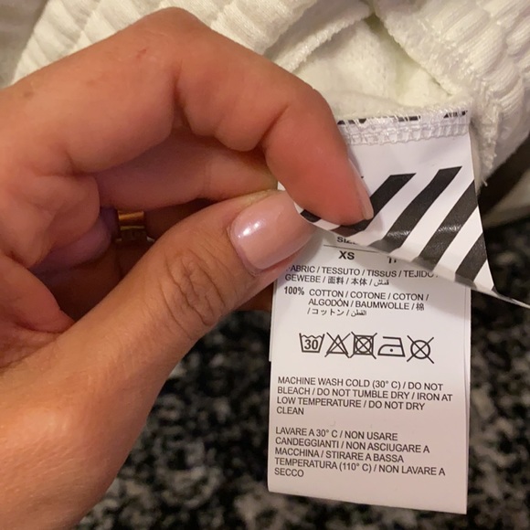 Off-White hoodie - Picture 5 of 5